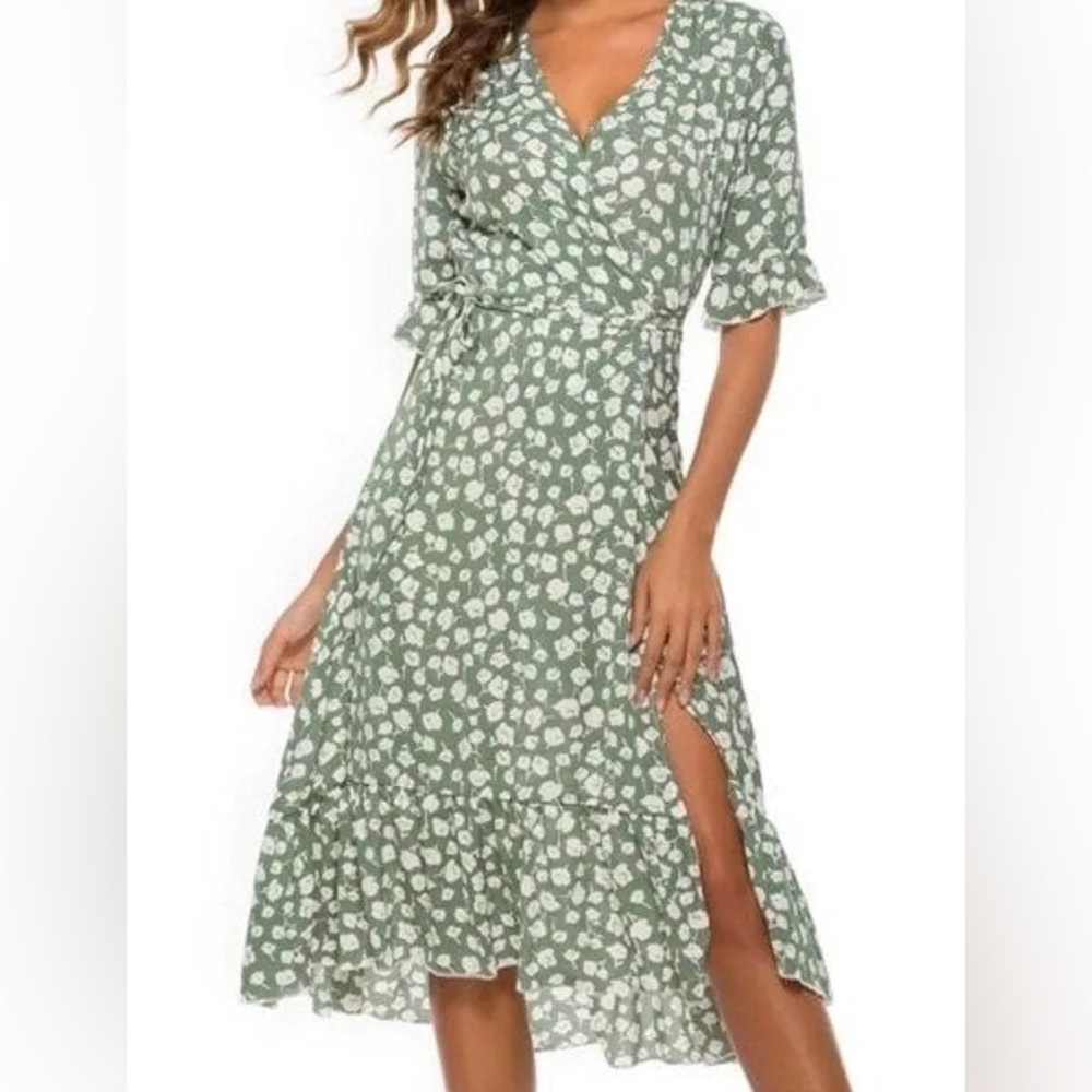 NWOT Lapentry Green Floral Wrap Dress - XL - Unlined